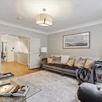 Rent 4 bedroom house of 251 m² in London