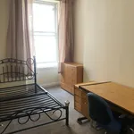 Rent 2 bedroom flat in Scotland