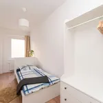 Rent a room of 83 m² in berlin