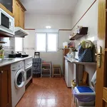 Rent a room of 80 m² in madrid