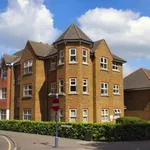 Flat to rent in Burleigh Gardens, Woking GU21