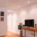 Rent 1 bedroom apartment of 84 m² in Lisbon