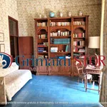 Rent 4 bedroom apartment of 180 m² in Naples