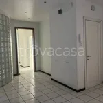 Affitto 10 camera appartamento di 212 m² in Catania