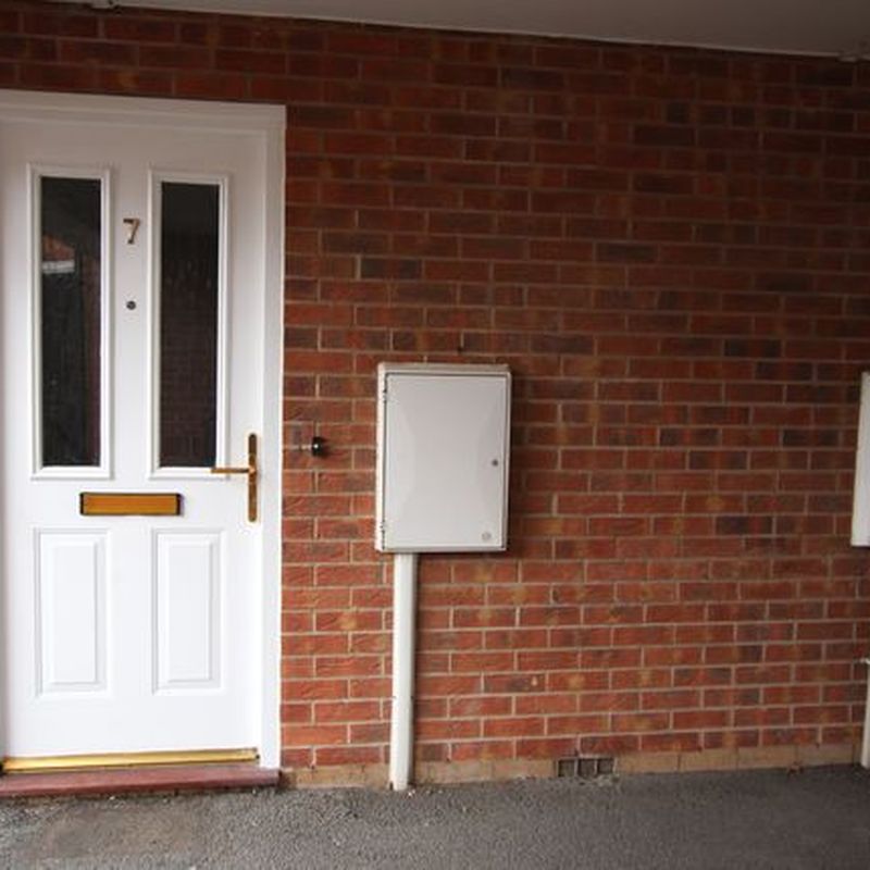 Flat to rent in Atlantic Place, Grantham NG31