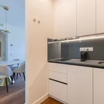 Rent 2 bedroom apartment of 70 m² in Lisbon