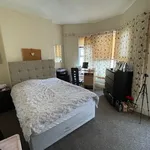 Rent 5 bedroom house in Wales