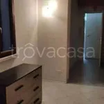 Affitto 4 camera appartamento di 127 m² in Reggio nell'Emilia