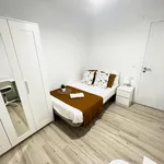 Rent 5 bedroom apartment in Valencia