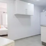 Rent 4 bedroom apartment in Valencia