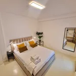 Rent a room of 90 m² in Matosinhos