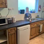 Rent 5 bedroom house in Swansea