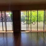 Rent 7 bedroom house of 435 m² in Porto