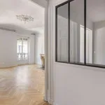 Rent 5 bedroom apartment of 133 m² in Lyon