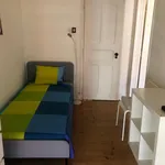 Rent 3 bedroom apartment in Lisbon