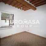 Rent 4 bedroom house of 65 m² in Lucca