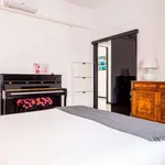 Rent 2 bedroom apartment of 100 m² in milan