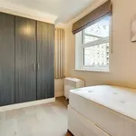 Rent 3 bedroom flat in London