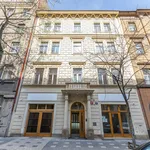 Pronajměte si 2 ložnic/e byt o rozloze 43 m² v Prague