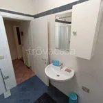 Rent 4 bedroom apartment of 70 m² in Adria