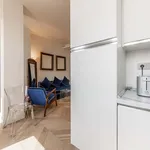 Rent 4 bedroom apartment of 57 m² in Milan