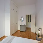 Rent 2 bedroom apartment of 140 m² in barcelona