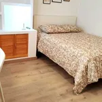 Rent a room of 120 m² in zaragoza