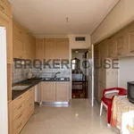 Rent 4 bedroom apartment of 182 m² in Παράδεισος