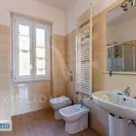 Rent 3 bedroom apartment of 95 m² in Milan