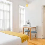 Rent 1 bedroom apartment in Porto