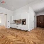 Pronajměte si 3 ložnic/e byt o rozloze 81 m² v Praha