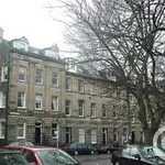 Rent 2 bedroom flat in Edinburgh