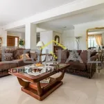 Rent 3 bedroom house of 390 m² in Σαρωνίδα