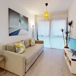 Rent 3 bedroom apartment of 1055 m² in Alicante