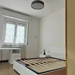 Rent 3 bedroom apartment of 100 m² in Milan