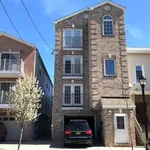 Rent 3 bedroom apartment in Jersey City