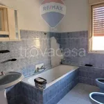 Rent 7 bedroom apartment of 95 m² in Favara