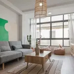 Rent 3 bedroom apartment in Málaga