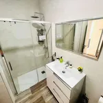 Rent 4 bedroom apartment in malaga