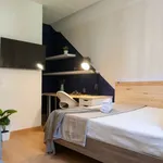 Rent a room of 140 m² in madrid