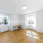 Pronajměte si 5 ložnic/e byt o rozloze 159 m² v Prague