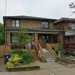 Rent 3 bedroom house in Toronto