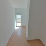 Alquilo 3 dormitorio casa de 69 m² en Barcelona