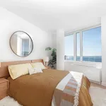 Rent 2 bedroom apartment in Brooklyn