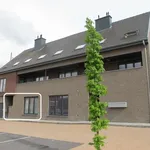 Modern appartement met 2 slpks, ruim terras en garage.