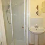 Rent 3 bedroom flat in Dundee