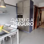 Rent 4 bedroom apartment of 180 m² in Lisboa