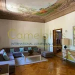 Rent 6 bedroom apartment of 200 m² in Florence