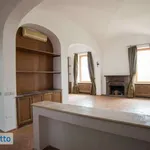 Affitto 3 camera appartamento di 136 m² in Rome