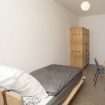 Miete 4 Schlafzimmer wohnung von 11 m² in Berlin